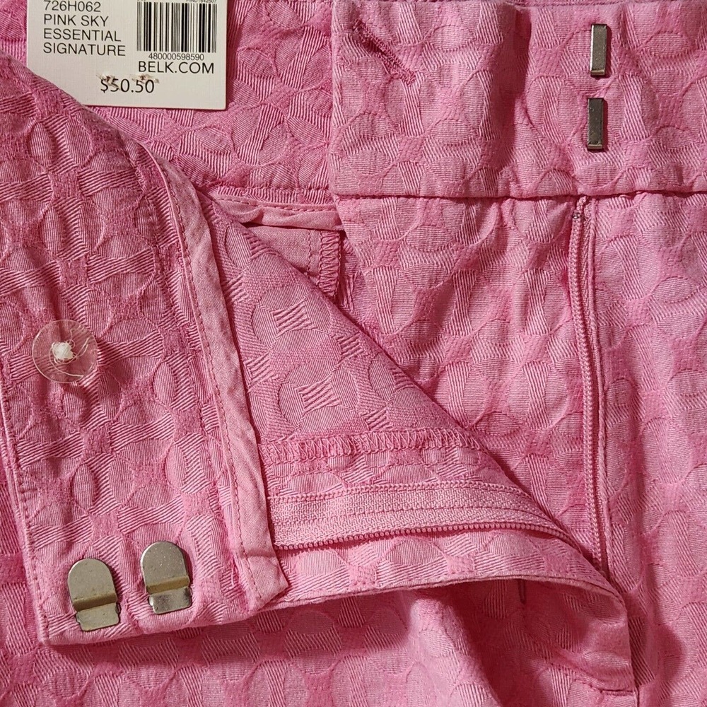 Crown & Ivy Womens Shorts Size 16 Solid Pink Barbie Shelby Scallop 4" Inseam NWT - Picture 10 of 11